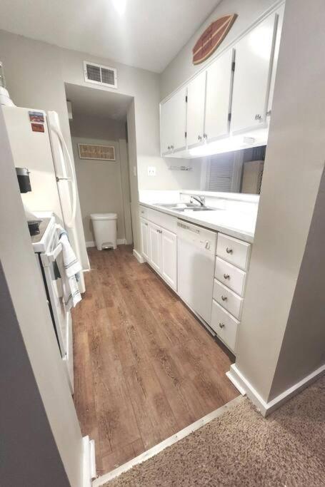 Ferienhaus Shore Drive, Myrtle 2 Bd/2ba